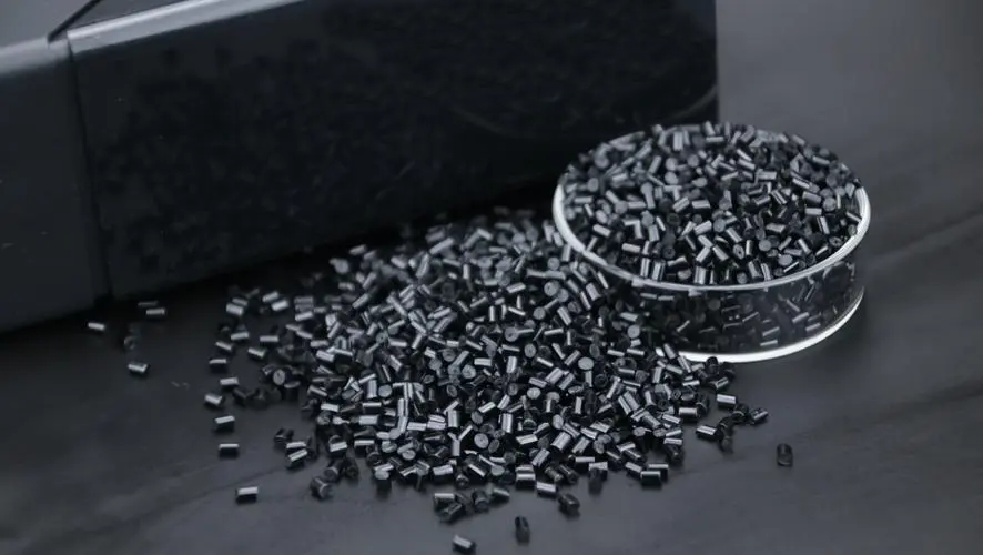 Functional?structural?plastics